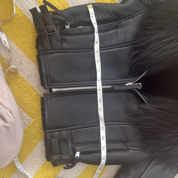 Stunning Leather Moto Jacket with Shearling and Fur - Picture 8 of 11